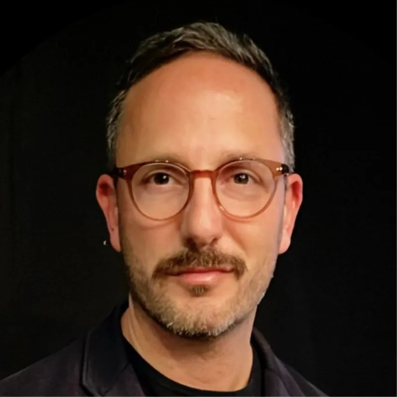 Headshot of Emanuel Rotstein